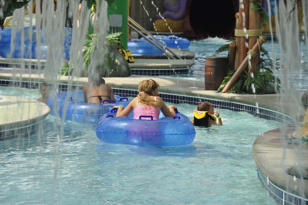 Big Splash Adventure Hotel And Indoor Water Park French Lick Eksteriør billede