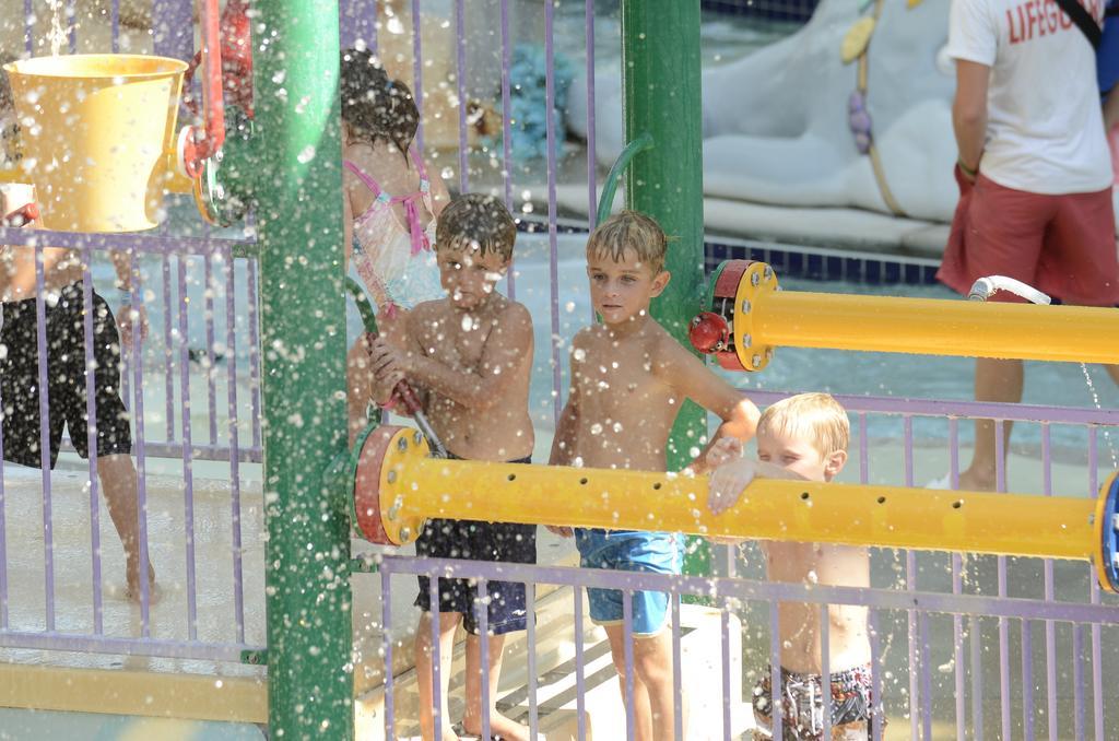 Big Splash Adventure Hotel And Indoor Water Park French Lick Eksteriør billede